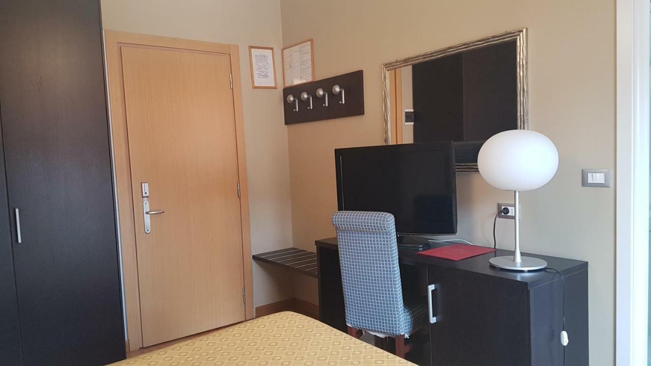 Hotel Corso Alaxi Hotels Алассио Экстерьер фото